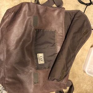 Kids gap messenger bag leather